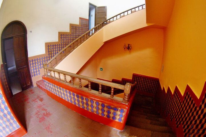 General 9 of 18