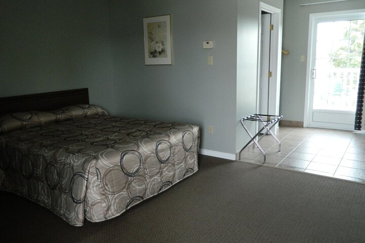 Room 11 of 40