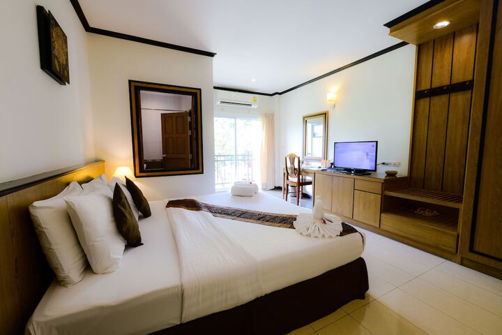 Room 14 of 49