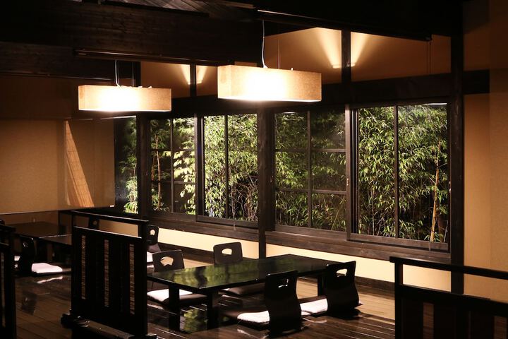 Dining Photos