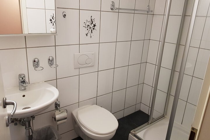 Room 30 of 41