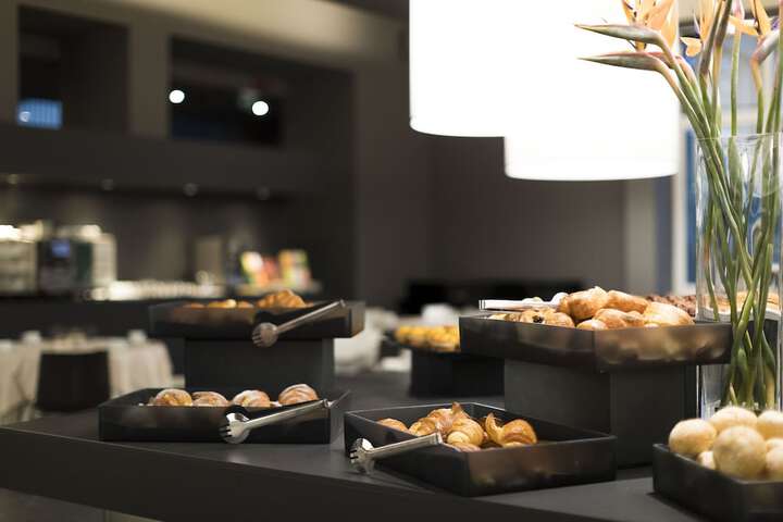 Dining 206 of 244