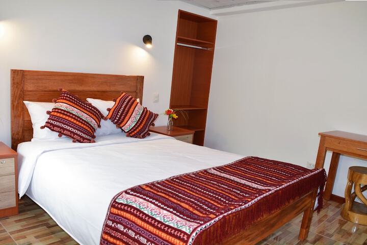 Room 4 of 43