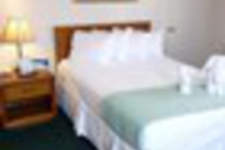 Room 35 of 102