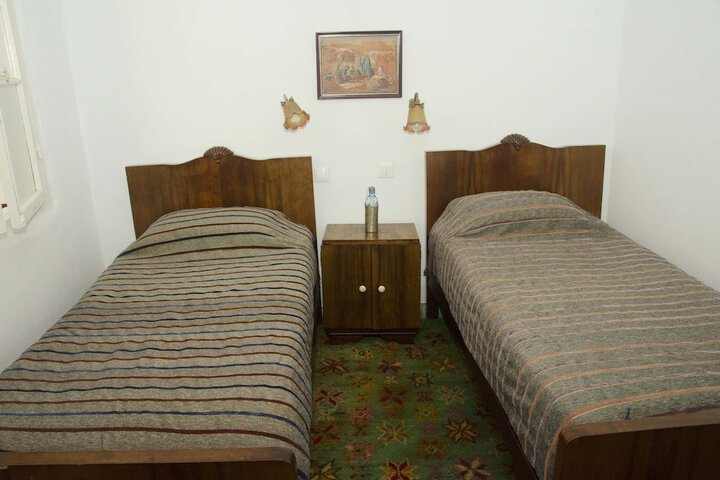 Room 8 of 23