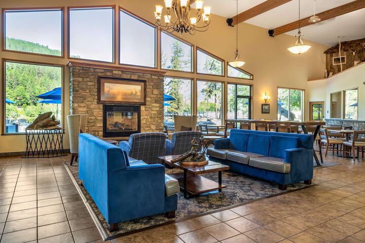 Lobby Entry