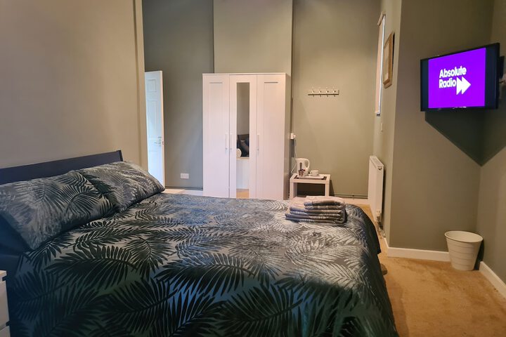 Room 5 of 24