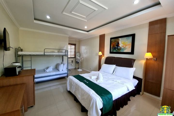 Room 17 of 46