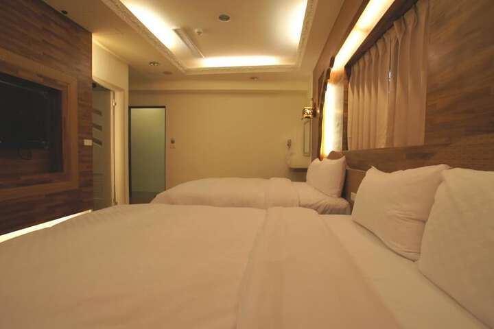 Room 20 of 37