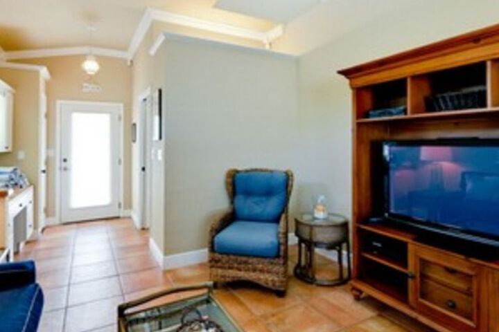 Room 11 of 23