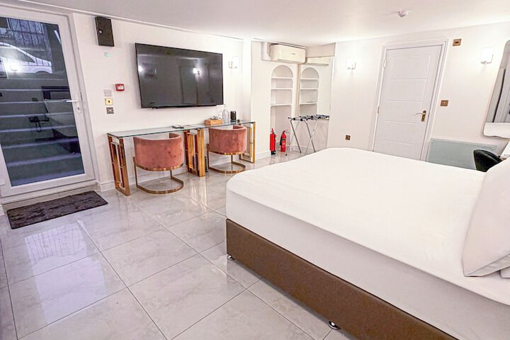 Room 36 of 55