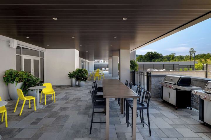 Terrace/Patio 50 of 58