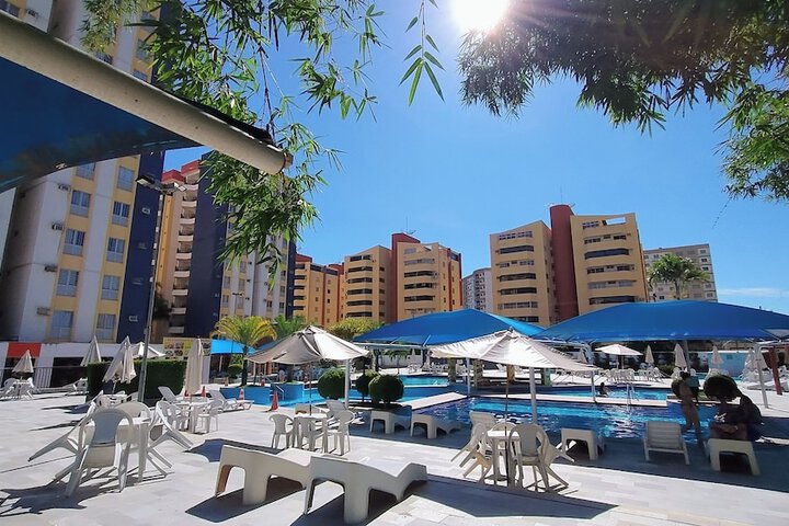Pools & Facilities