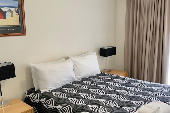 Room 4 of 21