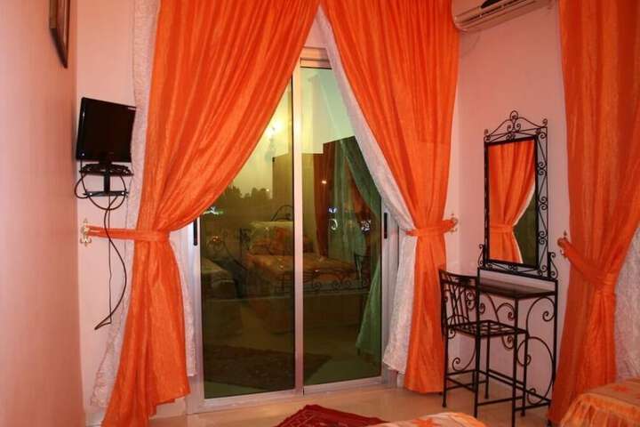 Room 6 of 21