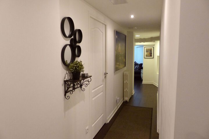 Room 27 of 30