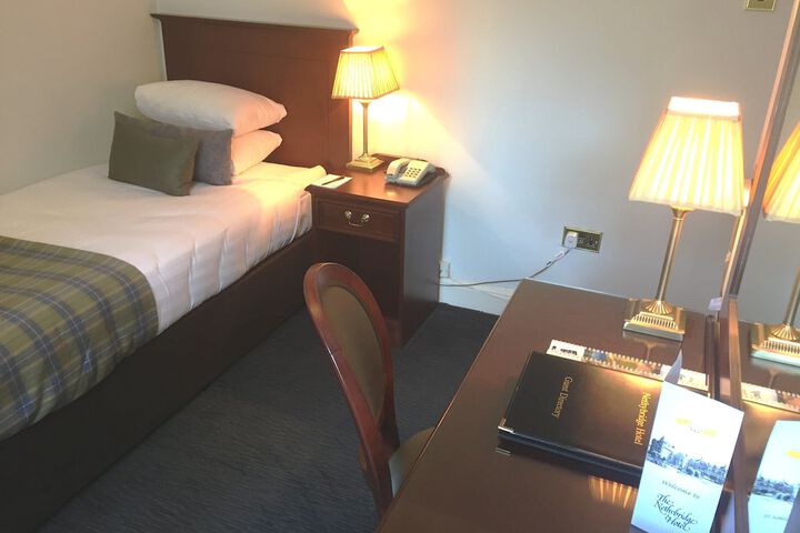 Room 68 of 153