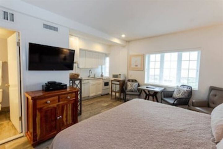 Room 55 of 237