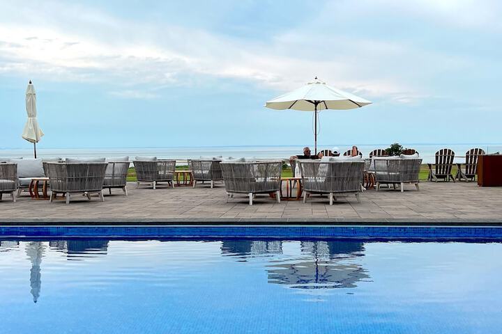 Pool 13 of 28