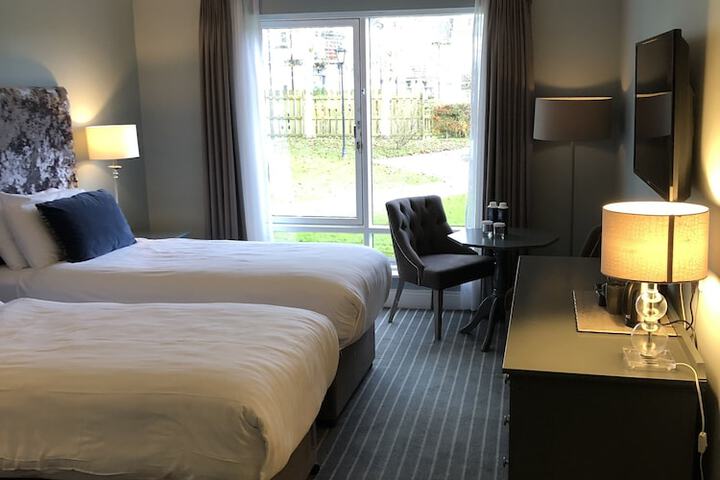 Room 13 of 34