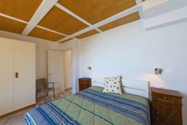 Room 15 of 24