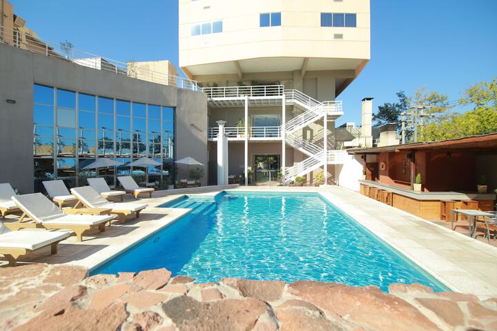 Pool Hotel