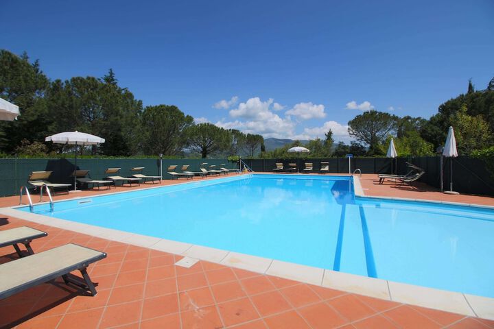 Farmhouse in Campriano in Arezzo