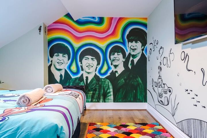 Room 2 of 11