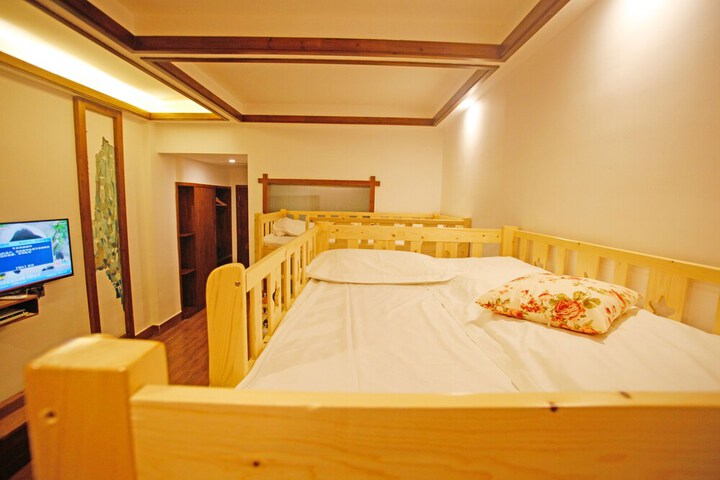 Room 20 of 69