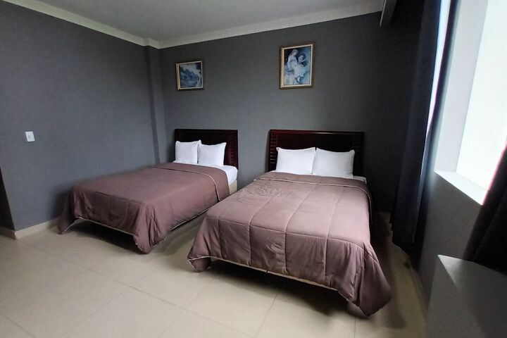 Room 5 of 28