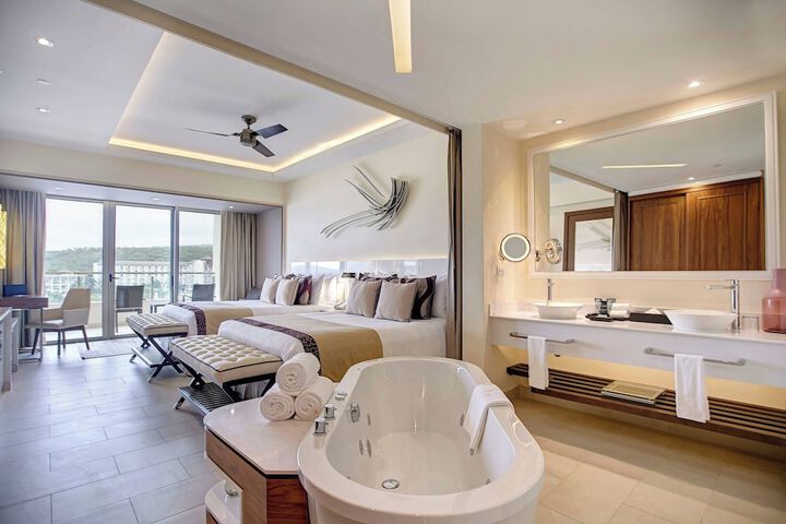 Room 35 of 167