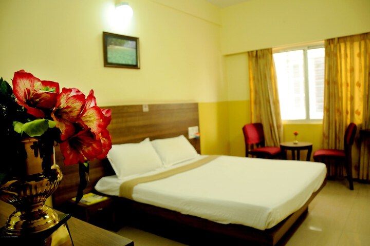 Room 12 of 36