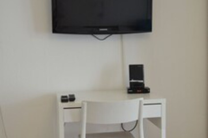 Room 165 of 177
