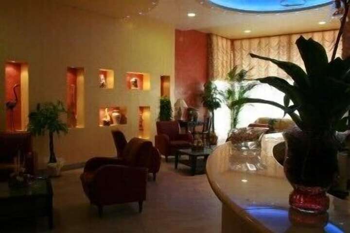 Hotel Interior 6 of 32