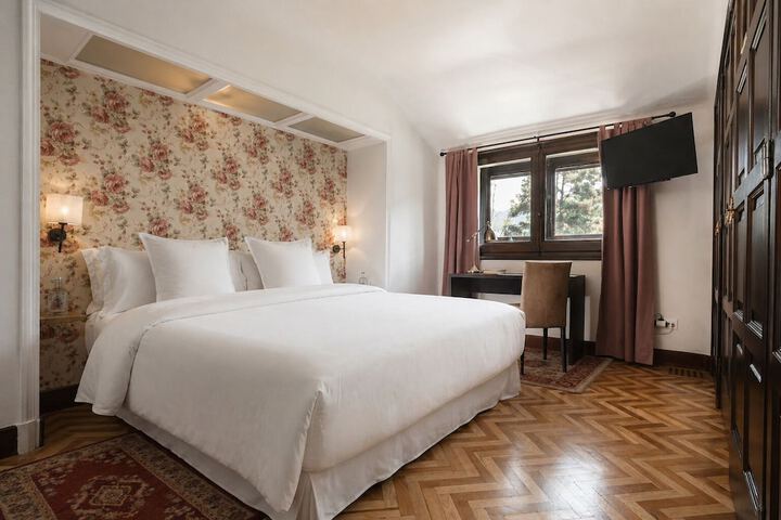 Room 22 of 40