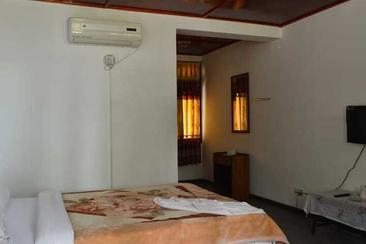 Room 5 of 36