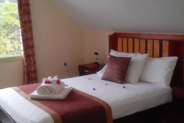 Room 15 of 26