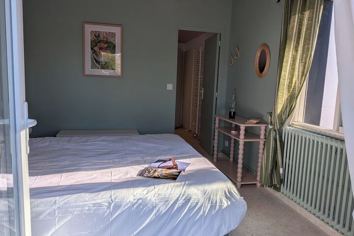 Room 5 of 23