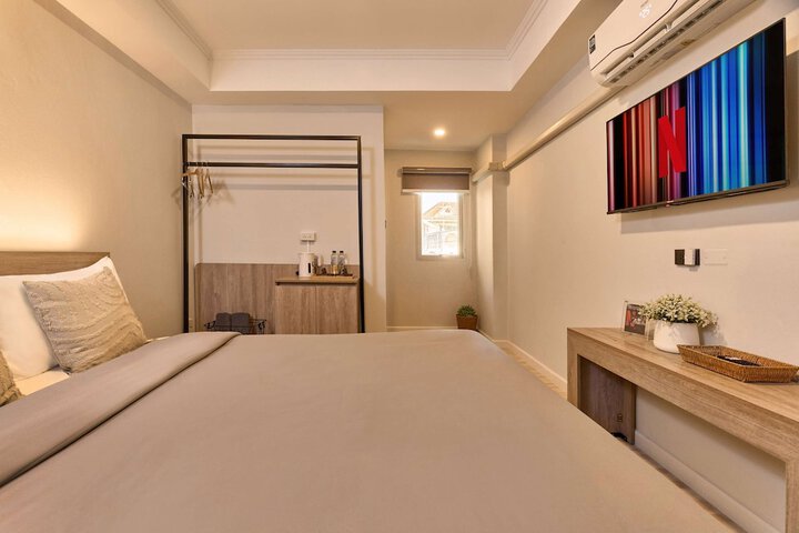 Room 33 of 58