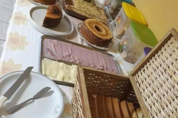 Breakfast/Coffee Service 6 of 8