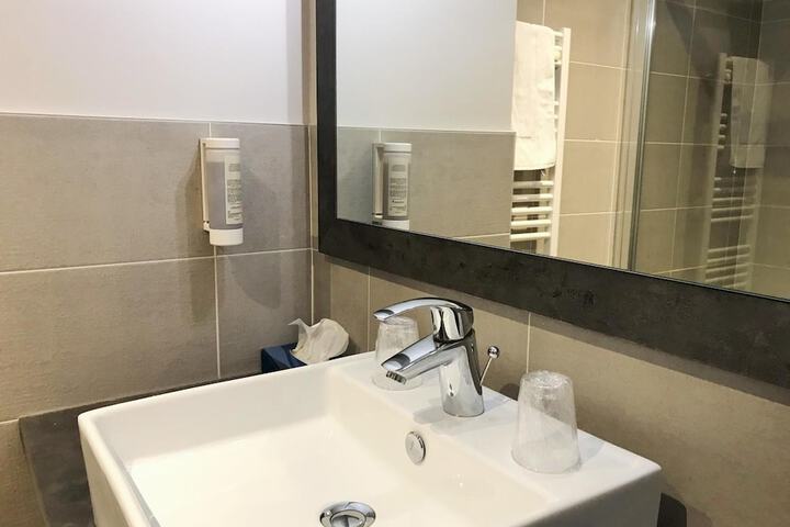 Clean Restrooms