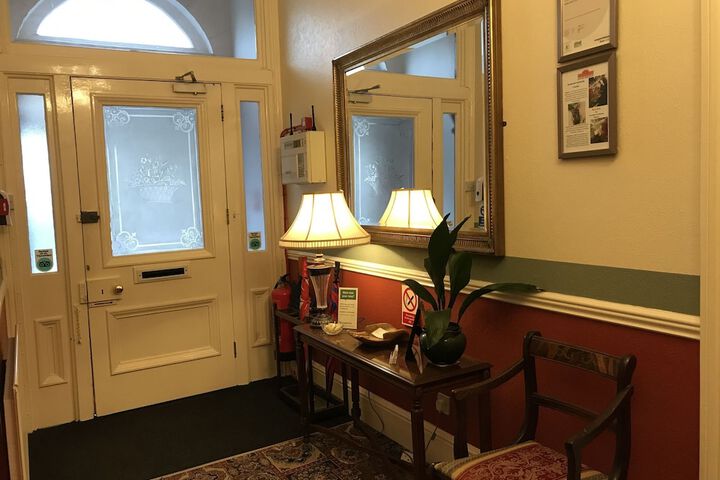 Guest Lobby
