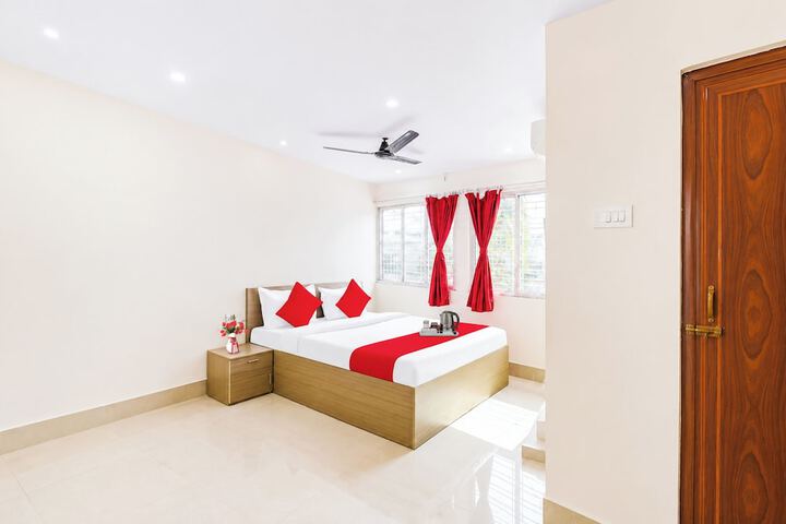 Room 8 of 14