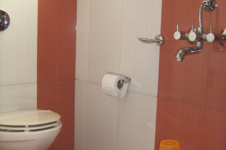 Room 37 of 42