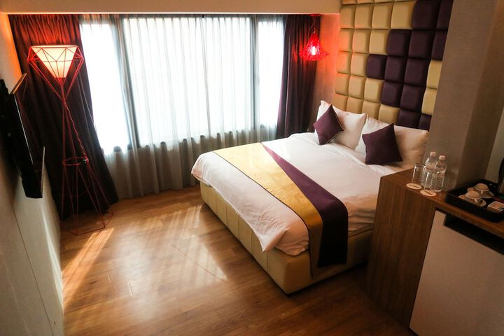 Room 7 of 36