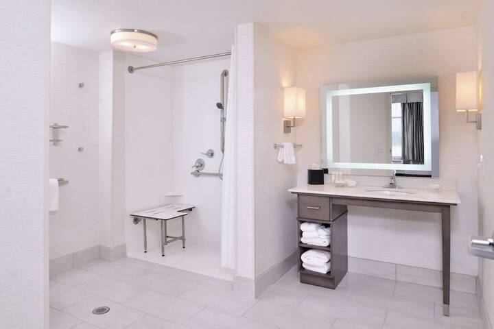 Bathroom shower