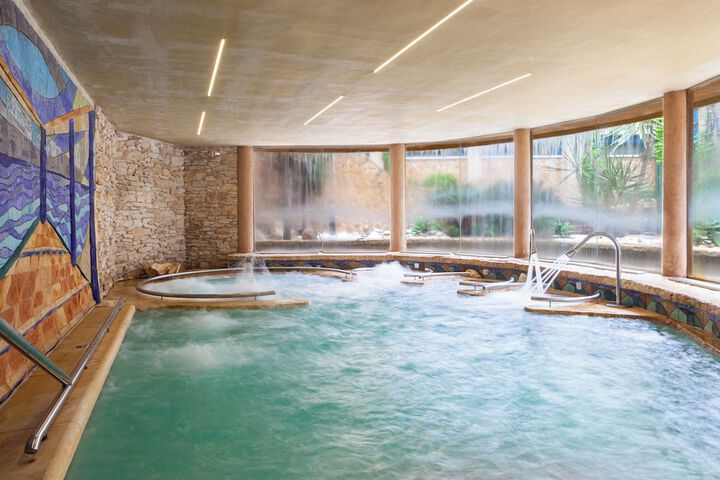 Spa 41 of 65