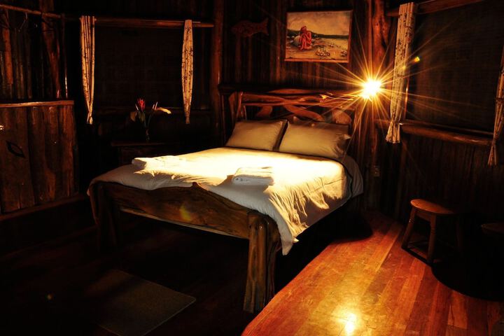 Room 4 of 78