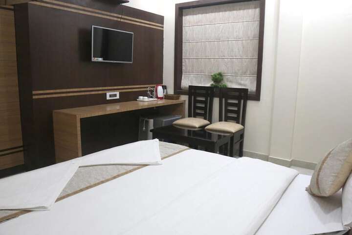Room 20 of 60