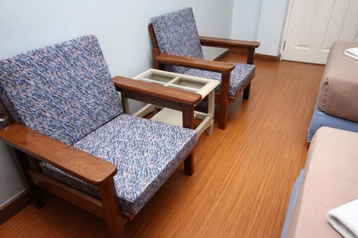 Room 1 of 5